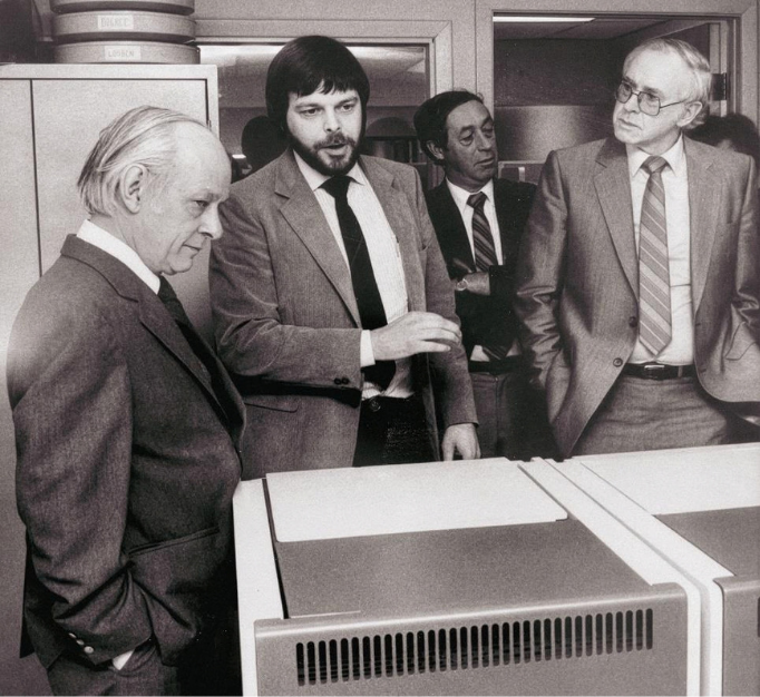 Visite du Premier Ministre du Québec, monsieur René Lévesque, au Centre d'Informatique Saint-Jérôme Ltée – 9 avril 1984